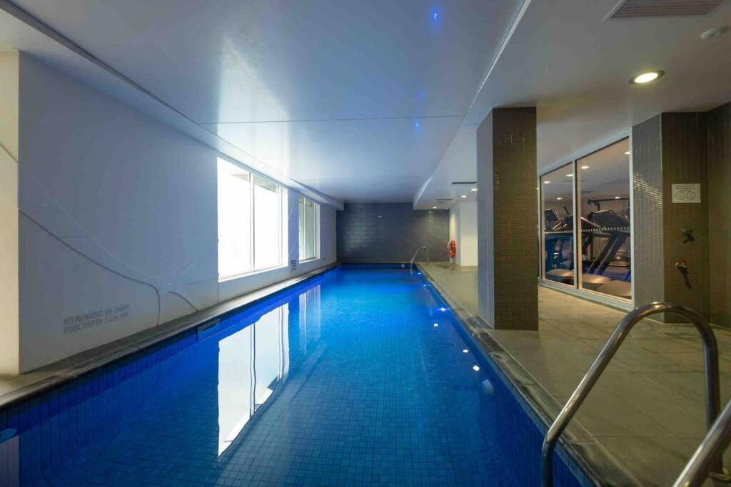 City Apartment, Pool & Carpark Adelaide Exterior photo