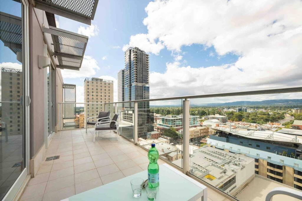 City Apartment, Pool & Carpark Adelaide Exterior photo